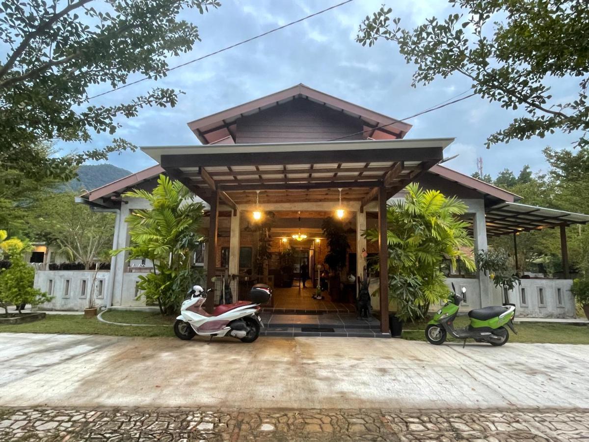 Pangkor Nature View House Pekan Pangkor Kültér fotó